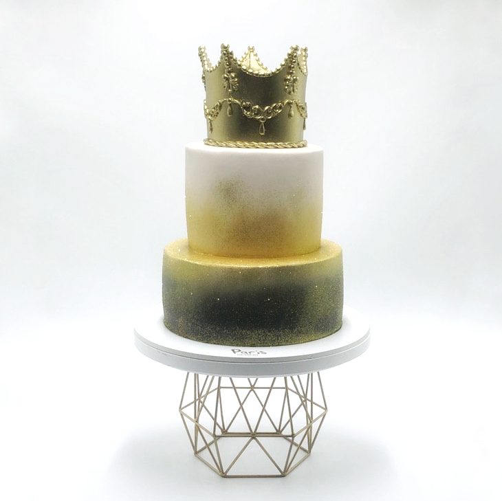Торт для  чоловіка з короною